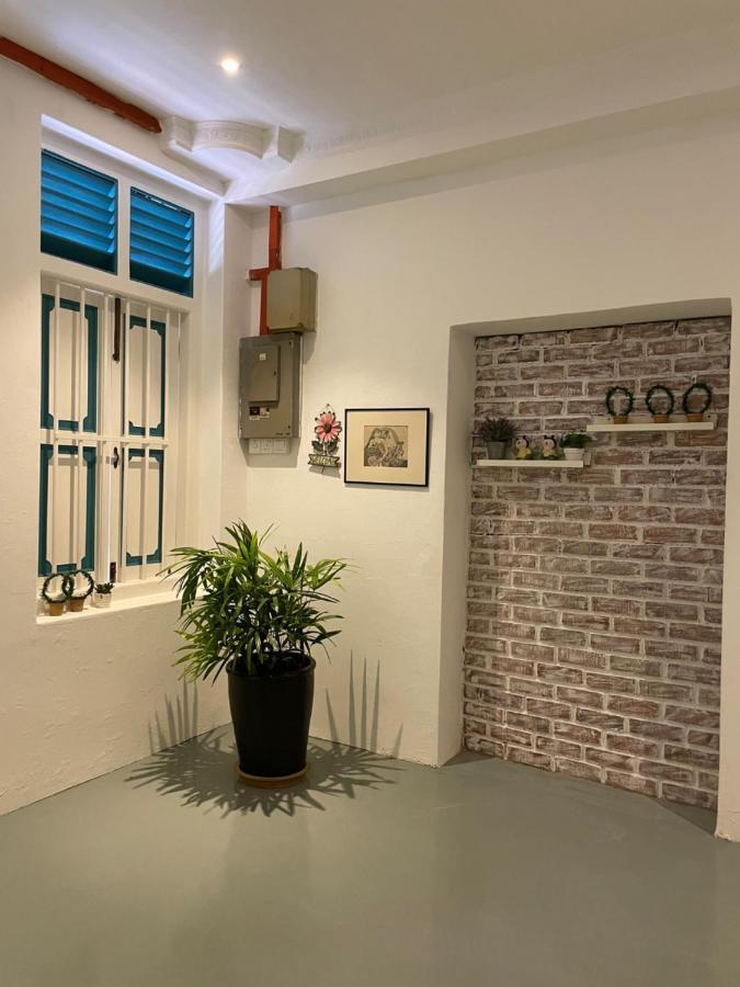 Homestay "Feel At Home" Near A Famosa & Jonker Street For 4-7 People Malacca エクステリア 写真